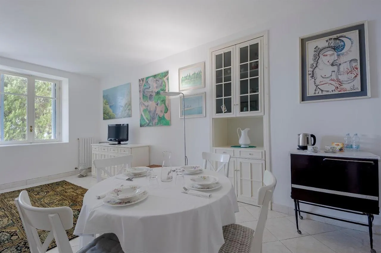 Casa Nelly Apartment Ospedaletti